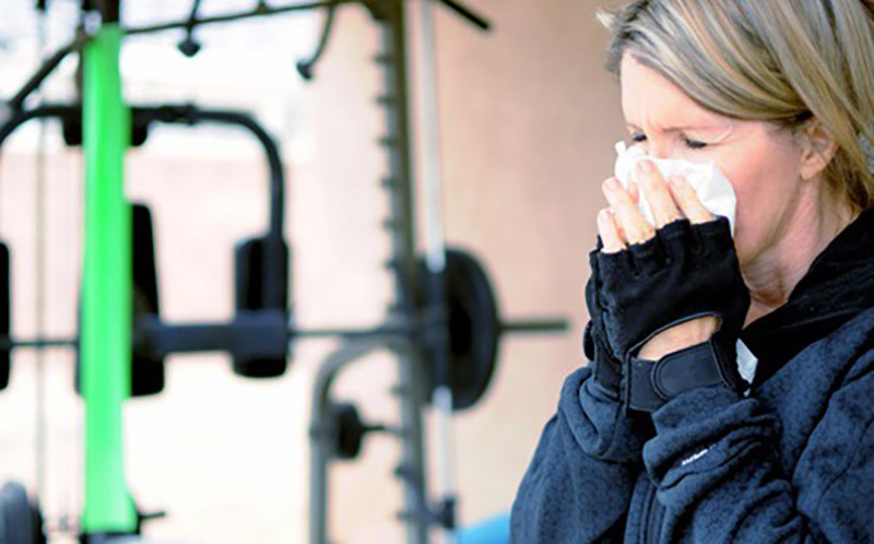 بهترین و بدترین ورزش در هنگام سرماخوردگی کدام اند؟ | فیت لیدی